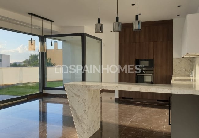 Villas with Sea, City, and Nature Views in Benidorm Alicante 27