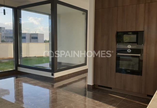 Villas with Sea, City, and Nature Views in Benidorm Alicante 21