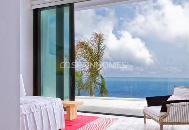Luxury Villa with Panoramic Sea View in Benitachell Alicante 33