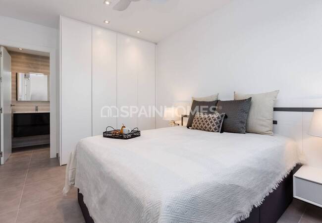 Modern Villas with Pools and Parking in Pilar De La Horadada 18