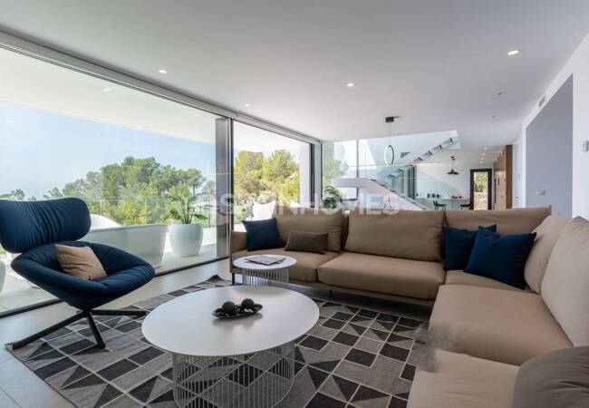 Sea View Villa in Unique Location in Altea Alicante 6