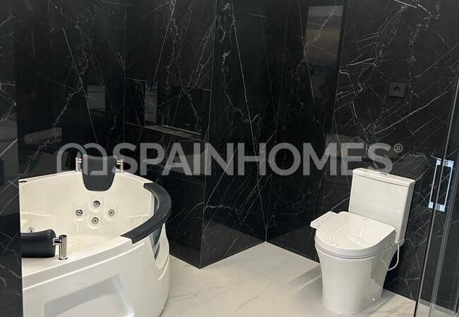 Alicante Altea'da Muhteşem Manzaralı Lüks Villa 36