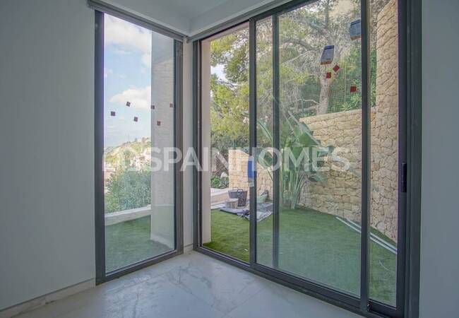 Alicante Altea'da Muhteşem Manzaralı Lüks Villa 24