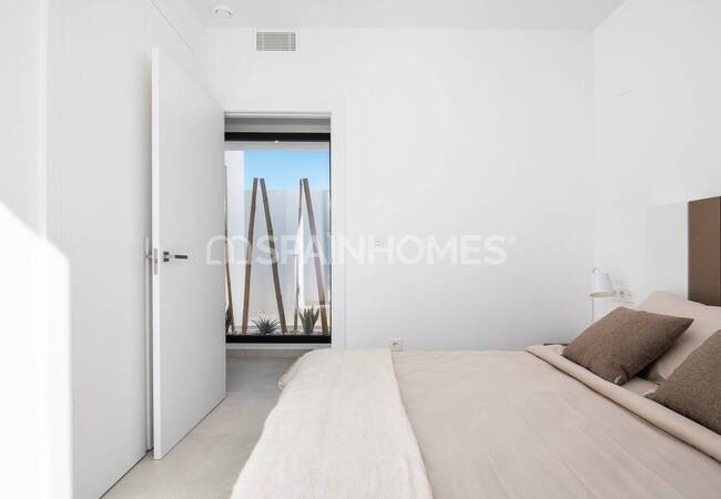 Bungalow Style Detached Houses in Alicante La Herrada 24