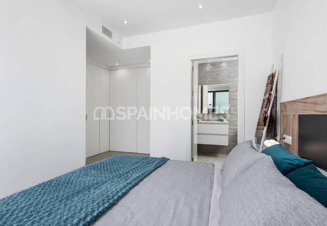 Bungalow Style Detached Houses in Alicante La Herrada 26