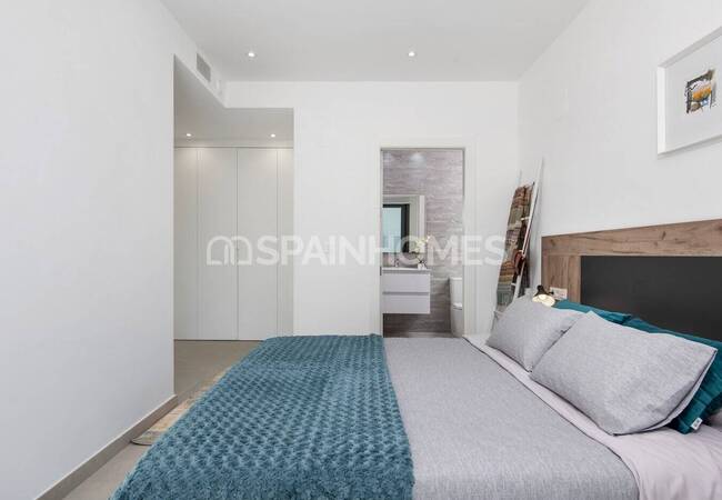 Bungalow Style Detached Houses in Alicante La Herrada 27