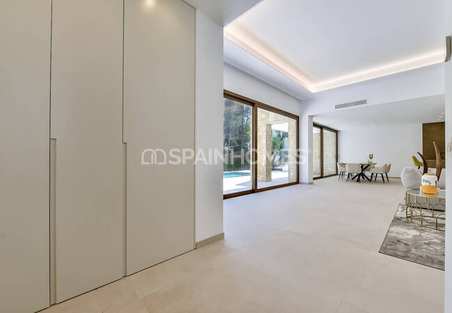 Altea Alicante'de Sahile Yakın Konumda Havuzlu Lüks Villa 14