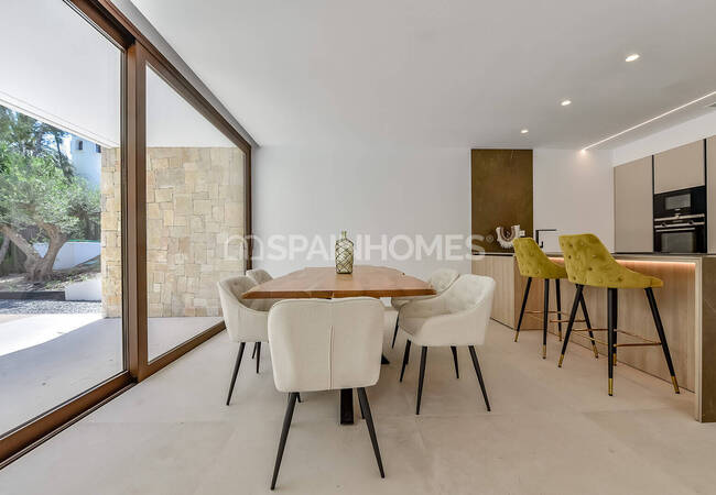 Altea Alicante'de Sahile Yakın Konumda Havuzlu Lüks Villa 27