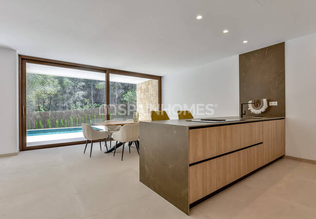 Altea Alicante'de Sahile Yakın Konumda Havuzlu Lüks Villa 30