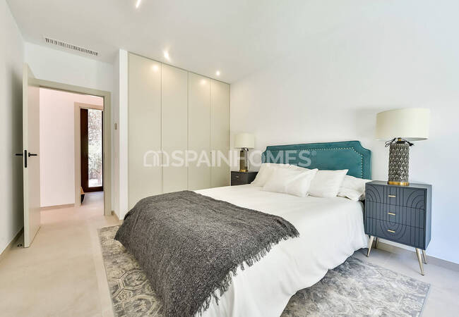 Altea Alicante'de Sahile Yakın Konumda Havuzlu Lüks Villa 39