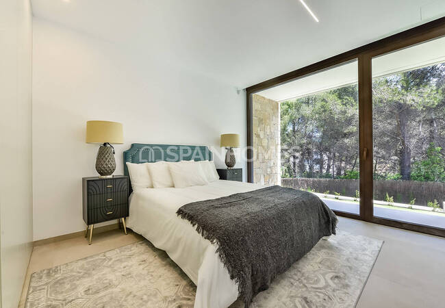 Altea Alicante'de Sahile Yakın Konumda Havuzlu Lüks Villa 40