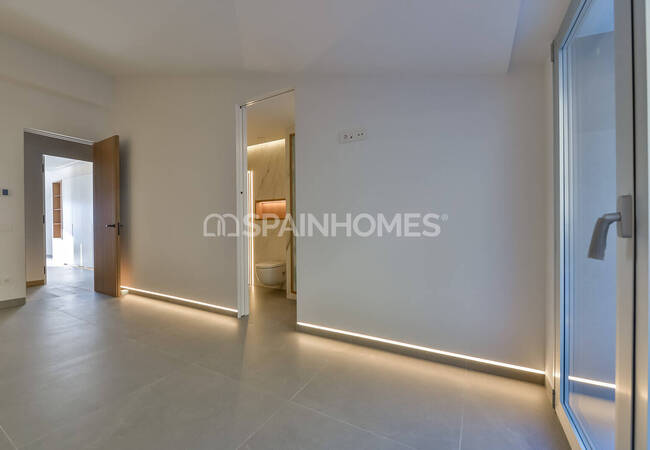 3-bedroom Penthouse Apartment with Open Sea Views in Altea 20