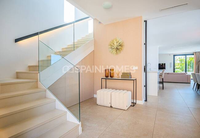 Finestrat Alicante'de Sahile Yakın Konumda Taşınmaya Hazır Villa 21