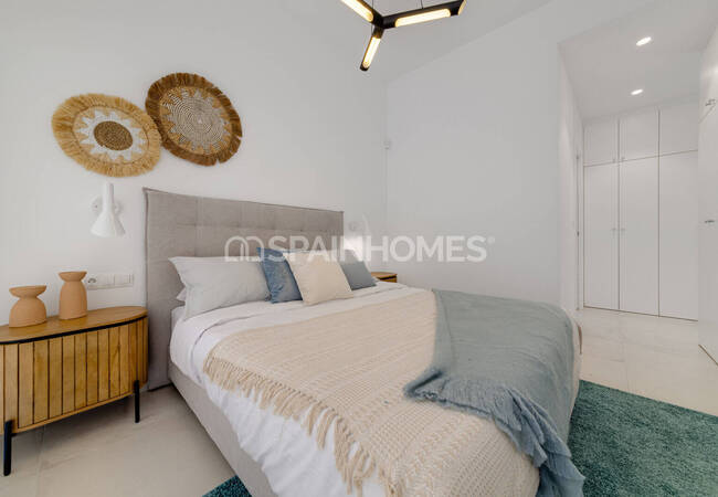 Houses with Private Pool Near the Beach in Finestrat 32