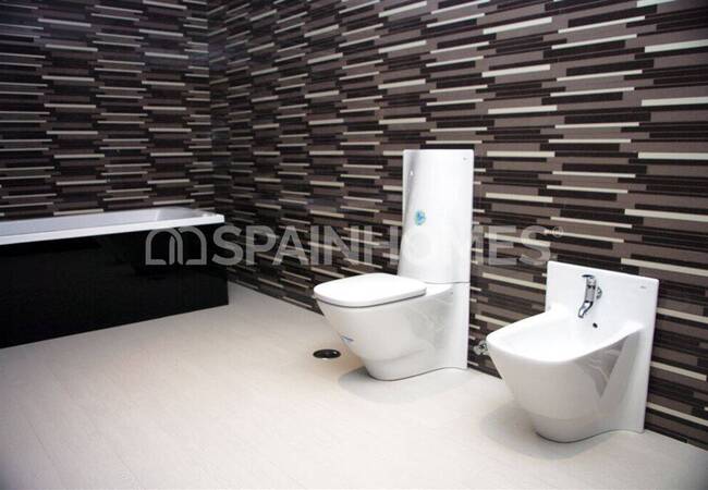 Ready to Move Villa with Stunning Sea and City Views in Benidorm 35