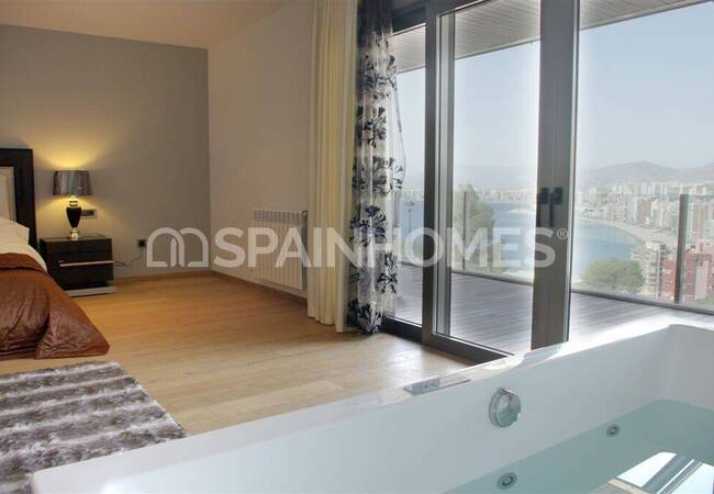 Ready to Move Villa with Stunning Sea and City Views in Benidorm 39