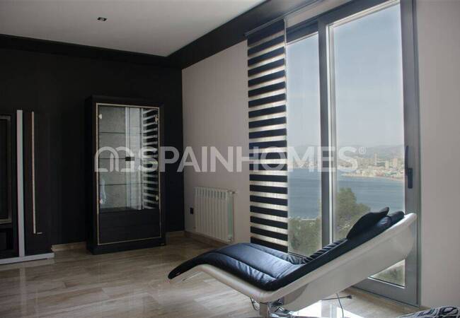 Ready to Move Villa with Stunning Sea and City Views in Benidorm 23