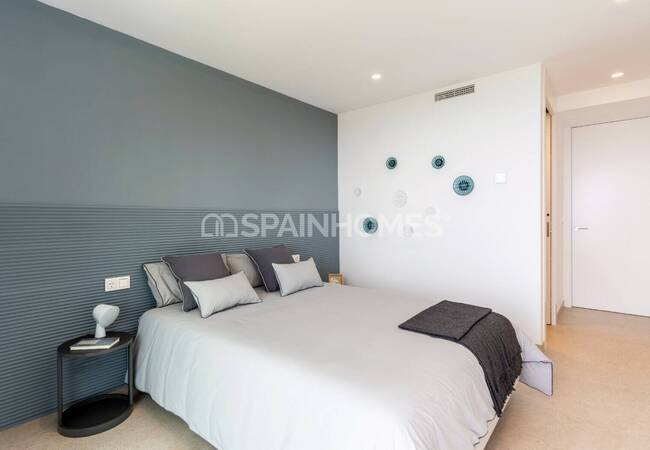 Alicante Altea'da Eşsiz Konumda Deniz Manzaralı Villa 11