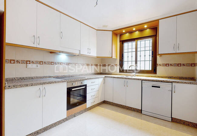 Stylish Properties with Terraces in San Miguel De Salinas 39