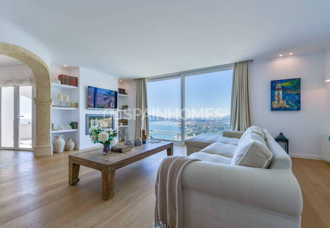 Ready to Move Villa on the Hills of Altea Alicante 17