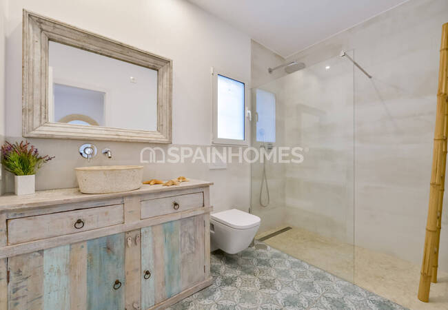 Ready to Move Villa on the Hills of Altea Alicante 27