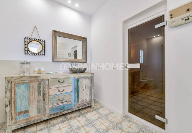 Ready to Move Villa on the Hills of Altea Alicante 37