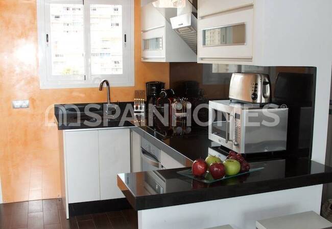 Alicante Benidorm’da Site İçinde Deniz Manzaralı Daireler 83
