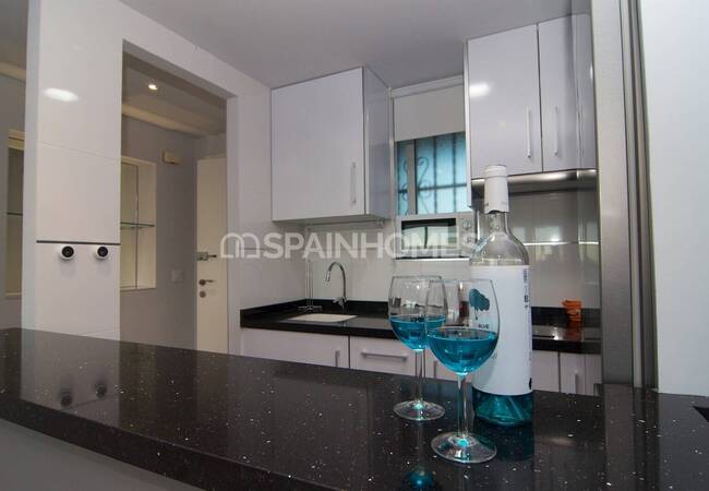 Alicante Benidorm’da Site İçinde Deniz Manzaralı Daireler 82