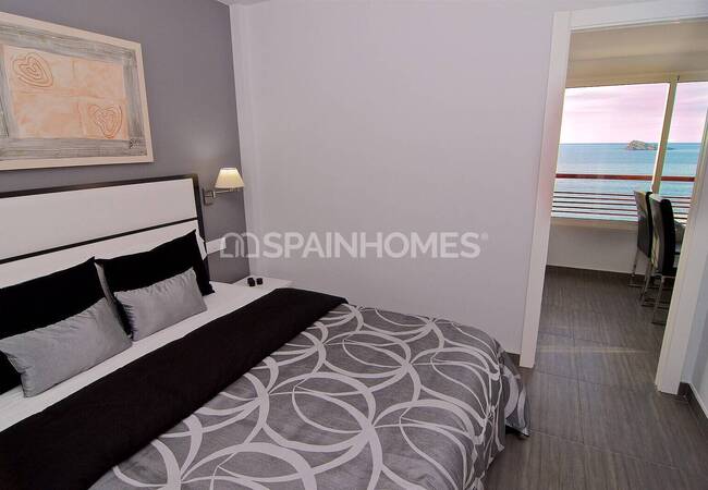 Renovated and Stylish Beachfront Apartments Benidorm Alicante