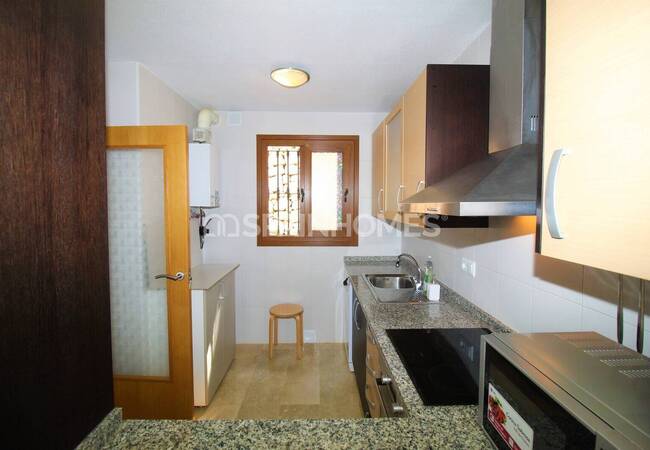 Orihuela Las Ramblas’ta Golf Sahasına Bitişik Eşyalı Villa 25