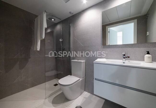 Contemporary Flats with Sea Views in Punta Prima 64