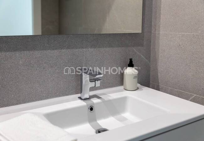 Contemporary Flats with Sea Views in Punta Prima 69