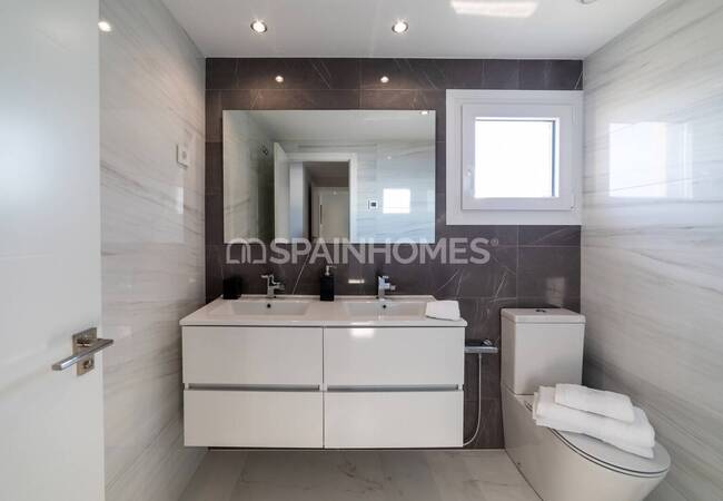 Contemporary Flats with Sea Views in Punta Prima 62