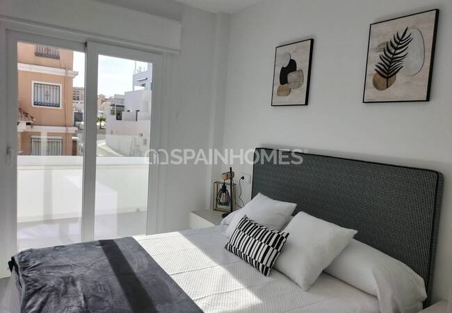 Alicante Villamartin’de Avantajlı Konumda Havuzlu Şık Evler 27