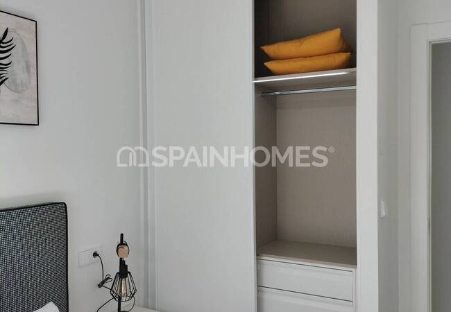 Alicante Villamartin’de Avantajlı Konumda Havuzlu Şık Evler 29