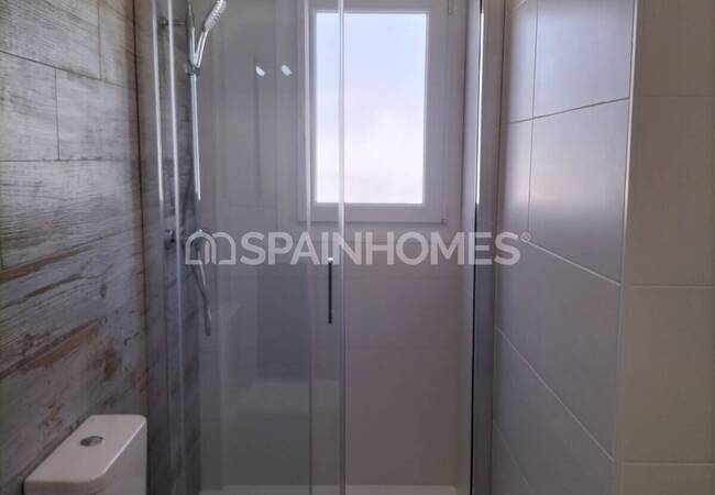 Alicante Villamartin’de Avantajlı Konumda Havuzlu Şık Evler 33