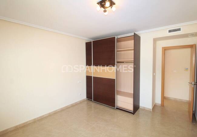 Detached Villa with Communal Pool in Los Montesinos 29