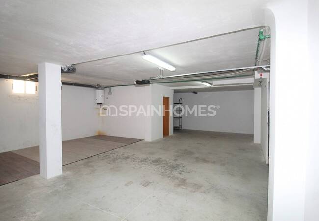 Detached Villa with Communal Pool in Los Montesinos 34