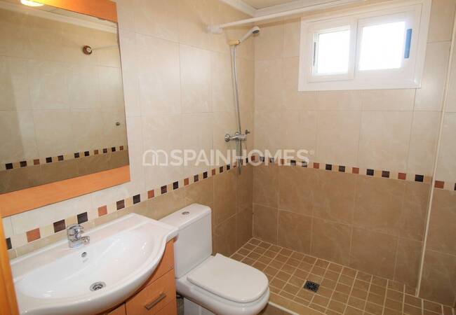 Detached Villa with Communal Pool in Los Montesinos 25