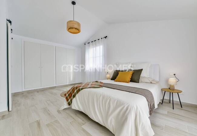 Villa with Swimming Pool in Alfaz Del Pi Alicante 40