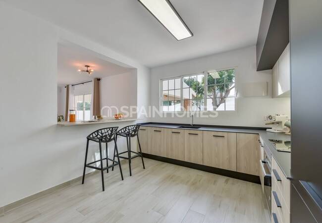 Villa with Swimming Pool in Alfaz Del Pi Alicante 27