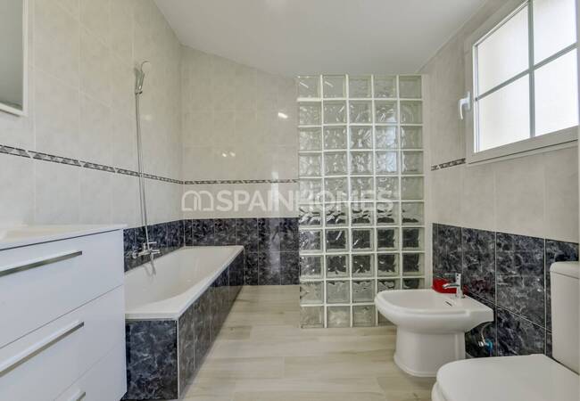 Villa with Swimming Pool in Alfaz Del Pi Alicante 44