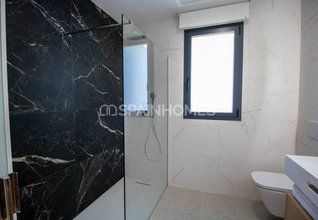 Detached Villas with Sea and Mountain Views in Alicante 37