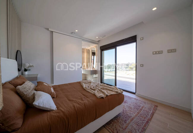 Finestrat'ta Şehre Yakın Özel Havuzlu Villalar 30