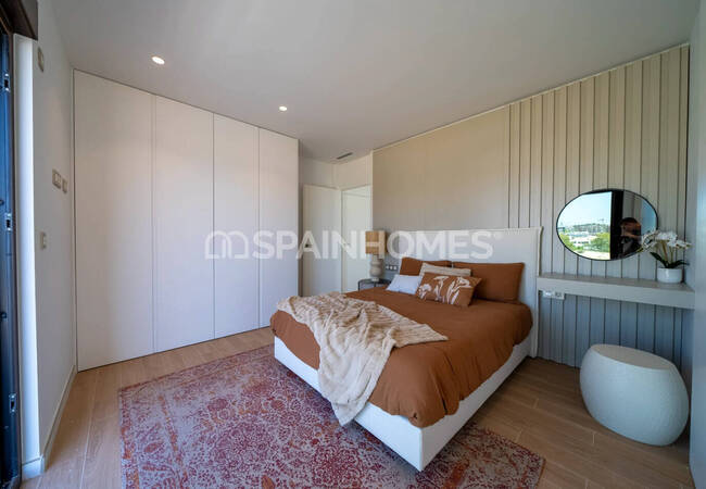 Finestrat'ta Şehre Yakın Özel Havuzlu Villalar 29