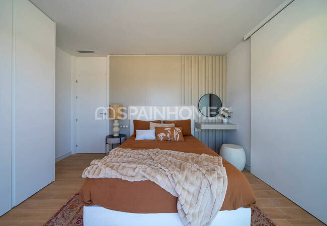 Finestrat'ta Şehre Yakın Özel Havuzlu Villalar 28