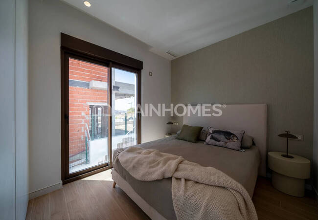 Finestrat'ta Şehre Yakın Özel Havuzlu Villalar 26