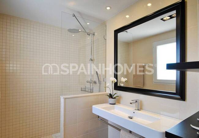 5-schlafzimmer Einfamilienhaus Mit Pool In La Marina Alicante 63
