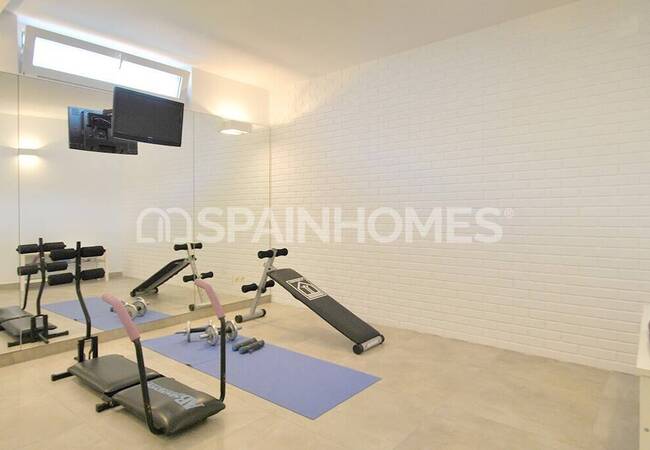 5-schlafzimmer Einfamilienhaus Mit Pool In La Marina Alicante 108