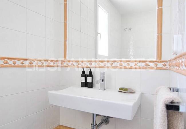 5-schlafzimmer Einfamilienhaus Mit Pool In La Marina Alicante 110